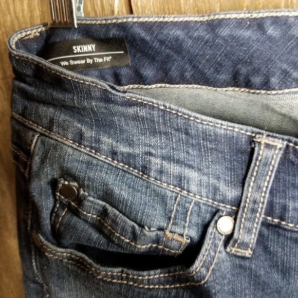 Denim Skinny Crop Vintage Stretch Jean Size 12 - Picture 5 of 6